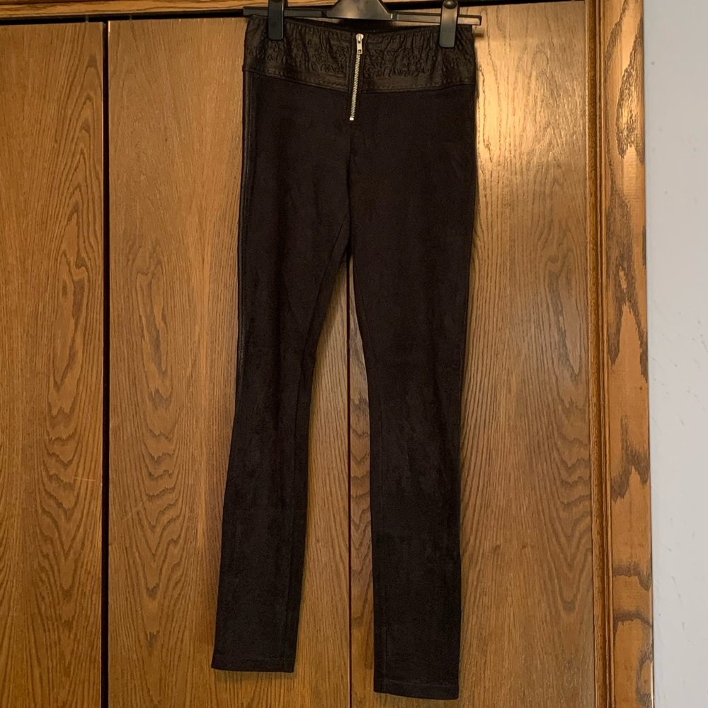 {Liberty Garden} Faux Suede Leggings with Zipper Detail